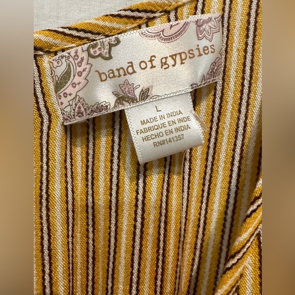 NWT - Band of Gypsies Yellow B & W Striped Jumpsuit. - Picture 5 of 8